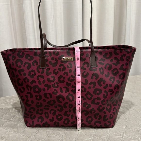 Kate Spade Tote Bag. - Picture 16 of 16